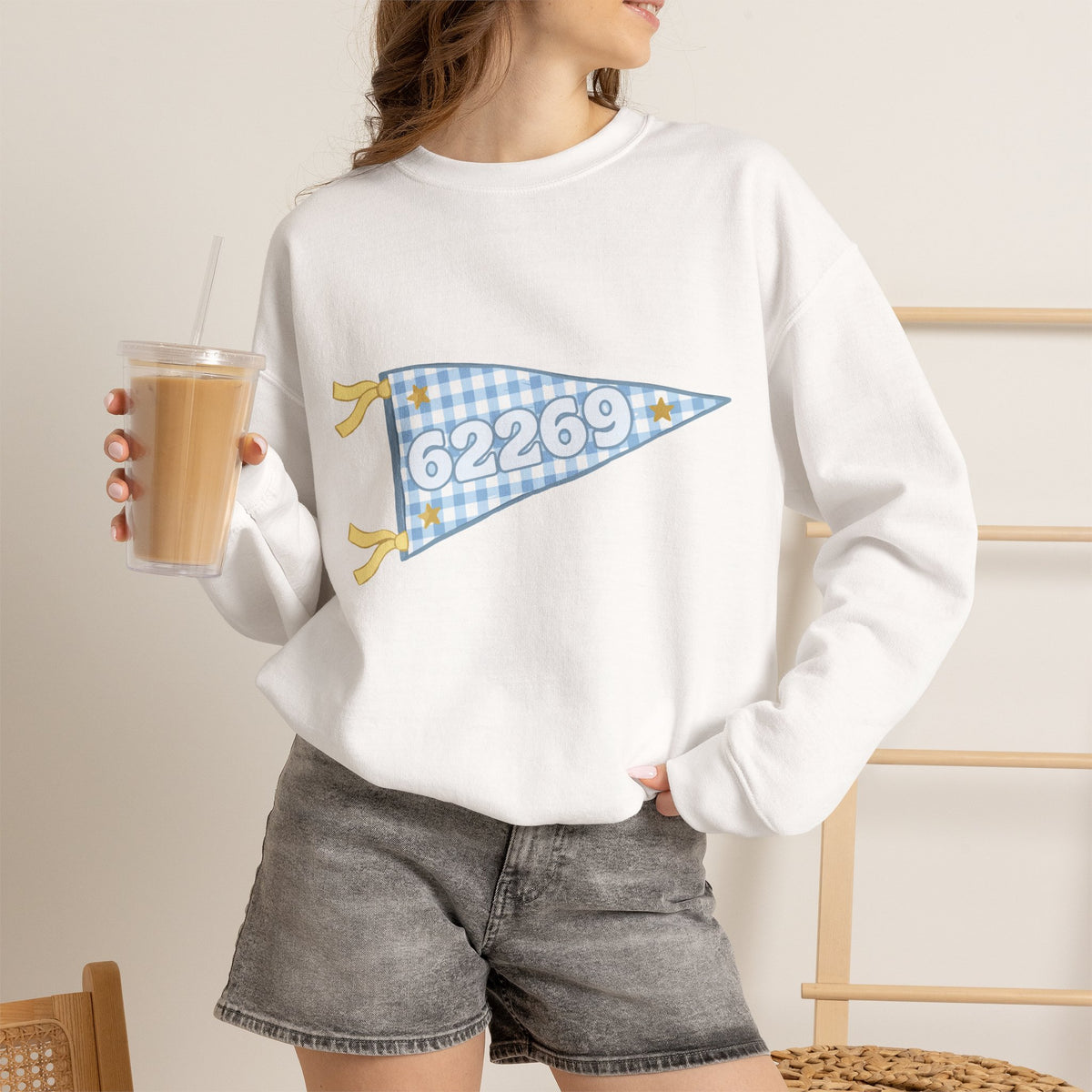 62269 Gingham Plaid Pennant Crewneck